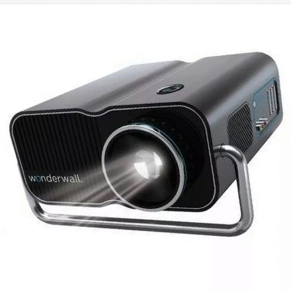Wonderwall Entertainment Projector - Picture 1 of 8